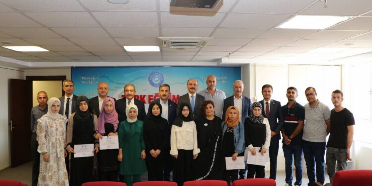 Suriyeli Türkmen Eğitimciler İçin Düzenlenen Eğitim Programının Sertifika Töreni Yapıldı.