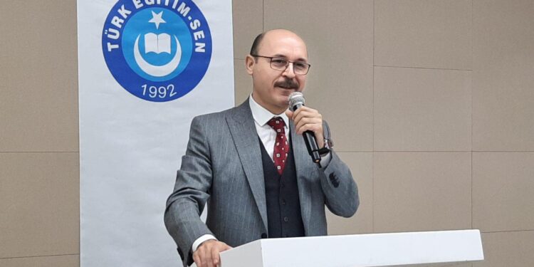 Memura Bayram İkramiyesi Şart Oldu!
