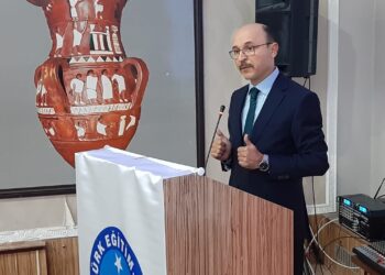 Üniversitelerimizde Görevde Yükselme Sınavları Merkezi Yazılı Şekilde ve Düzenli Olarak Yapılmalıdır.