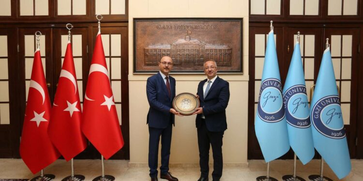 GAZİ ÜNİVERSİTESİ REKTÖRÜ PROF. DR. UĞUR ÜNAL’A ZİYARET