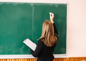 ÖĞRETMENLERİMİZİN YOLLUK ÖDEMELERİ YAPILSIN!