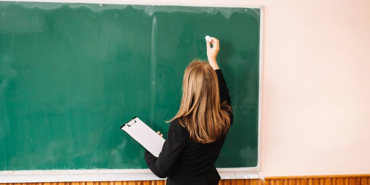 ÖĞRETMENLERİMİZİN YOLLUK ÖDEMELERİ YAPILSIN!