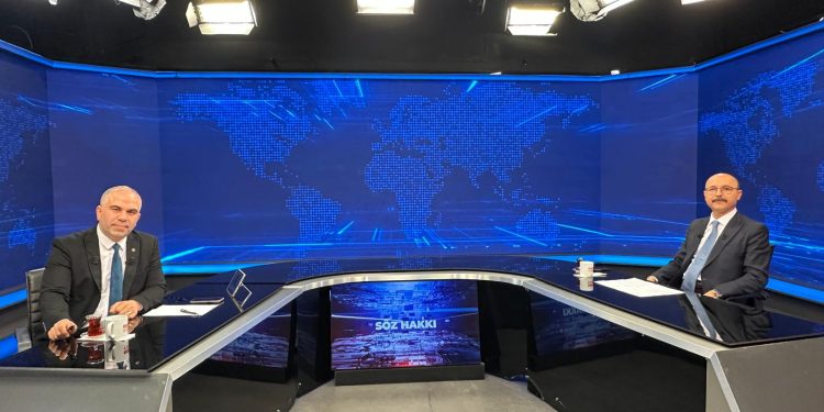 LİSE EĞİTİM SÜRESİNİN REVİZE EDİLMESİ SÜRECİ PAYDAŞLARIN GENİŞ KATILIMIYLA, UZLAŞI İÇİNDE VE YETERLİ ZAMAN AYRILARAK YÜRÜTÜLMELİDİR.